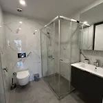 Apartment Long